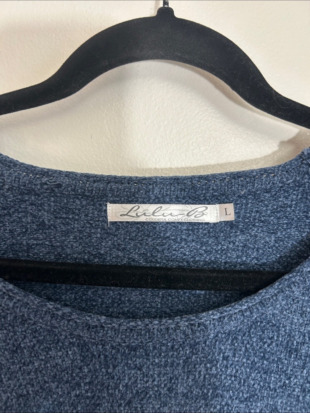 Lulu-B Navy Blue Anchor Design Chenille Sweater size Large - Picture 3 of 7